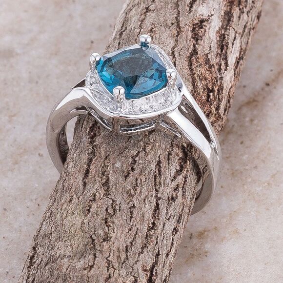 1.5 Ct. Princess Lab Created Blue/White Topaz Ring - Picture 2 of 2